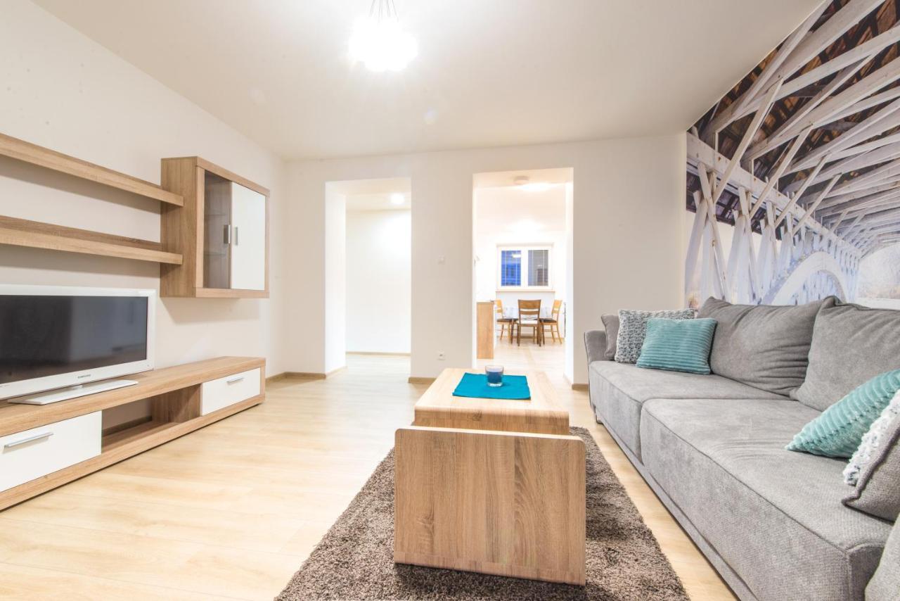 Apartman Razusa Centrum Banská Bystrica Eksteriør billede