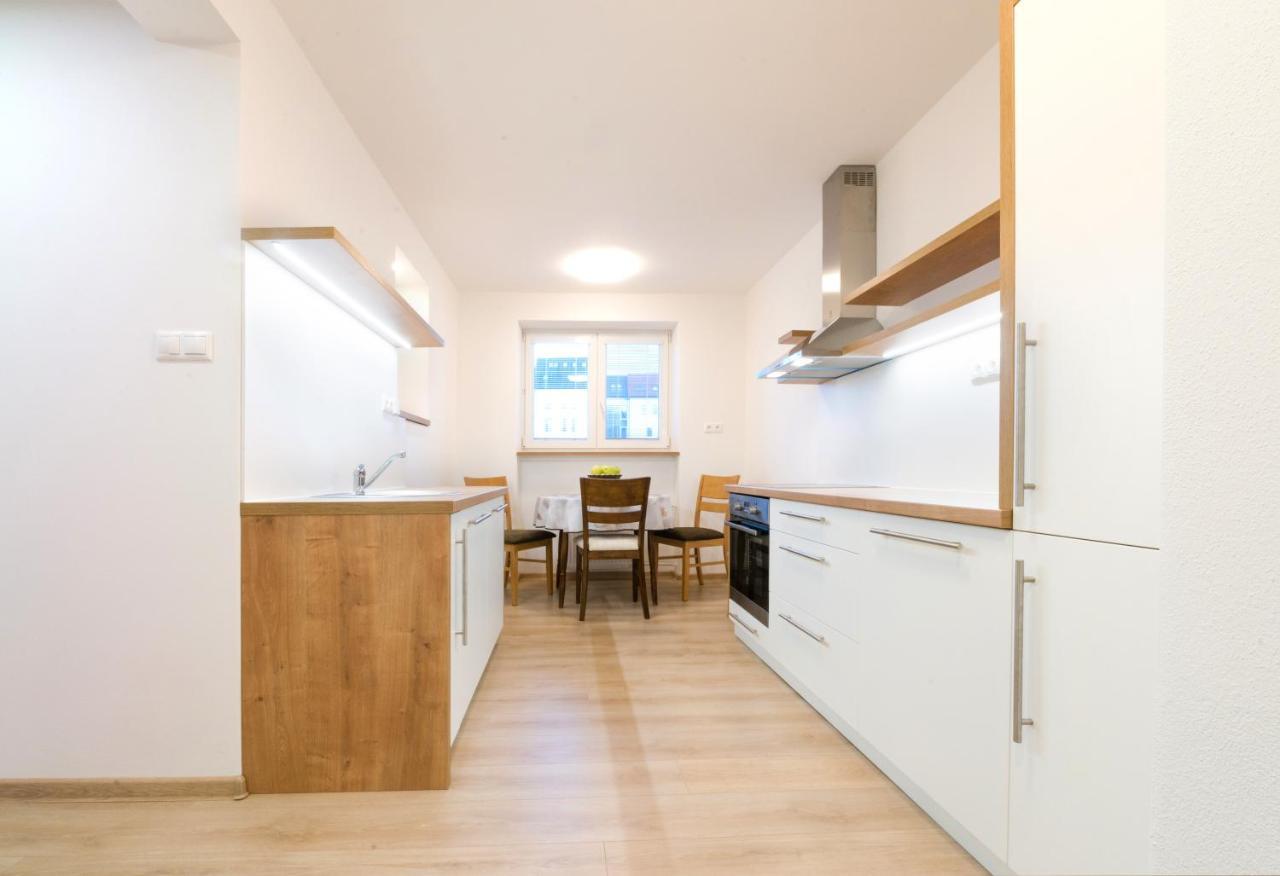 Apartman Razusa Centrum Banská Bystrica Eksteriør billede