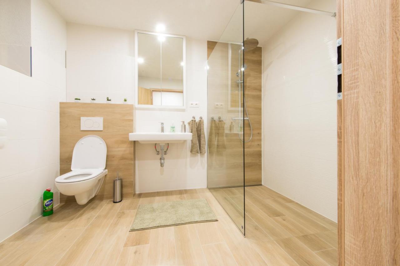 Apartman Razusa Centrum Banská Bystrica Eksteriør billede